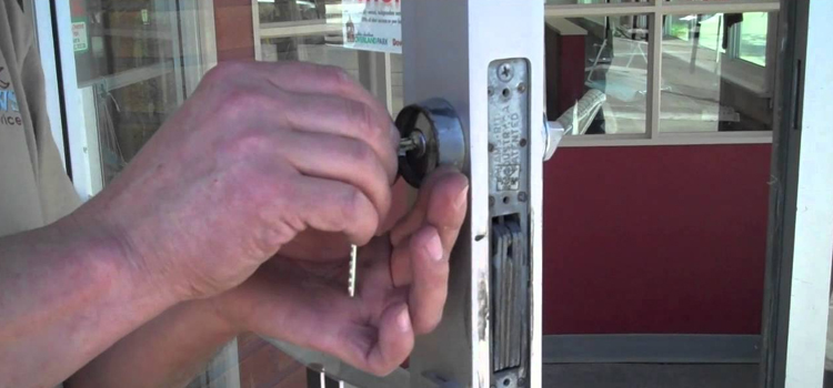 commercial door lock repair Larkspur